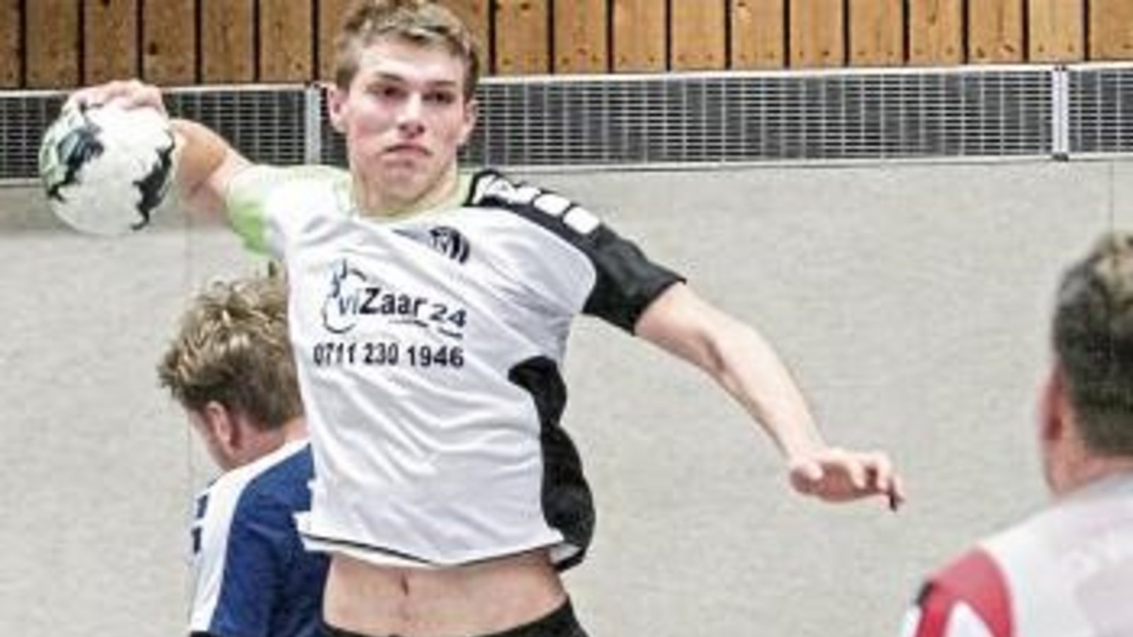 Michael Bosch hat 14 Treffer zum 35:18-Sieg des TSV Oberriexingen beigetragen. Sieben davon erzielte er im Spiel gegen Oberstenfeld III per Siebenmeter. Foto: Archiv/Simecek Michael Bosch hat 14 Treffer zum 35:18-Sieg des TSV Oberriexingen beigetragen. Sieben davon erzielte er im Spiel gegen Oberstenfeld III per Siebenmeter. Foto: Archiv/Simecek