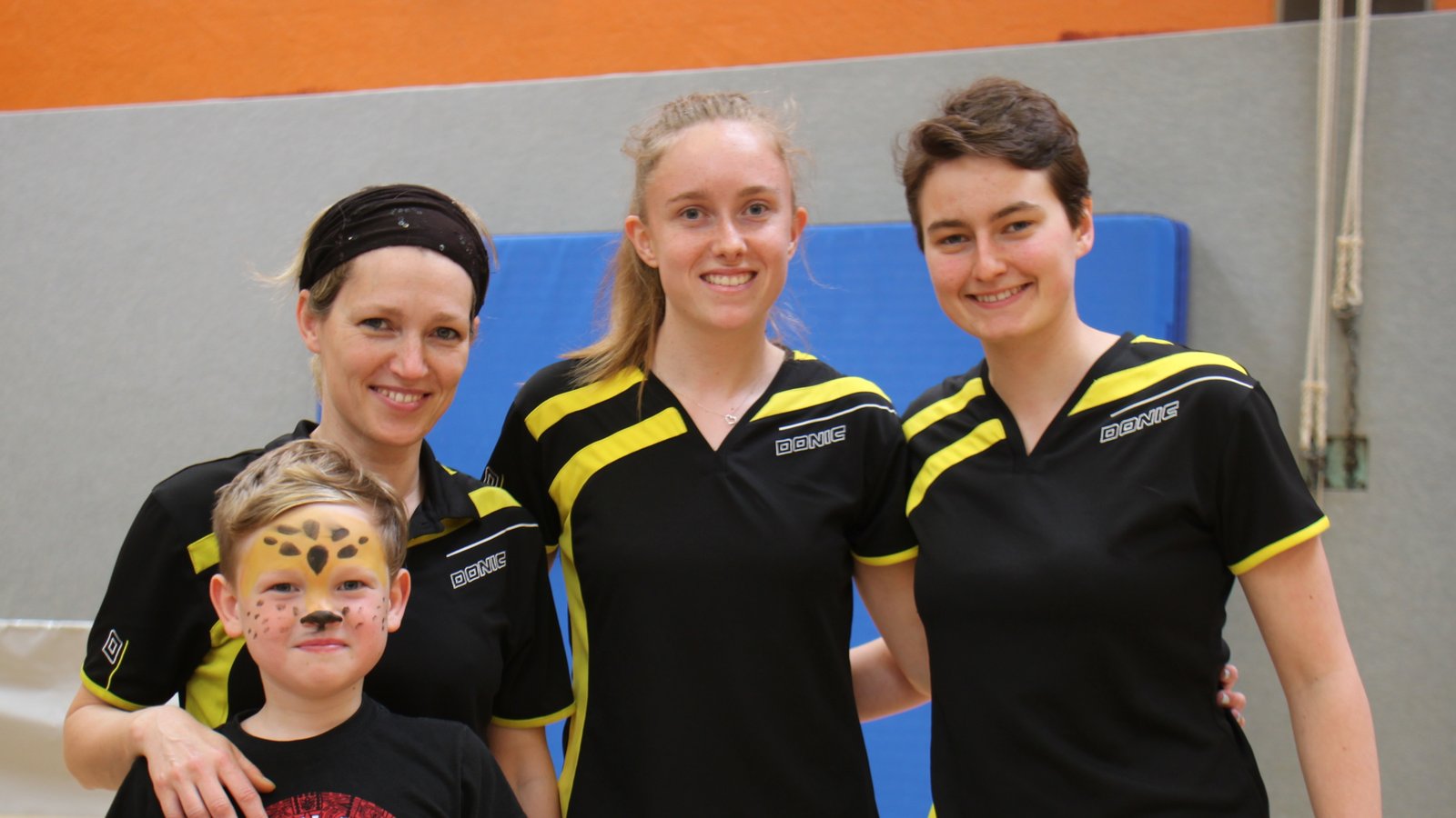 Strahlende Sieger aus Oberriexingen: Fiona von Wobeser (von links), Lea Ruof und Annalena Gagsch. Foto: privat