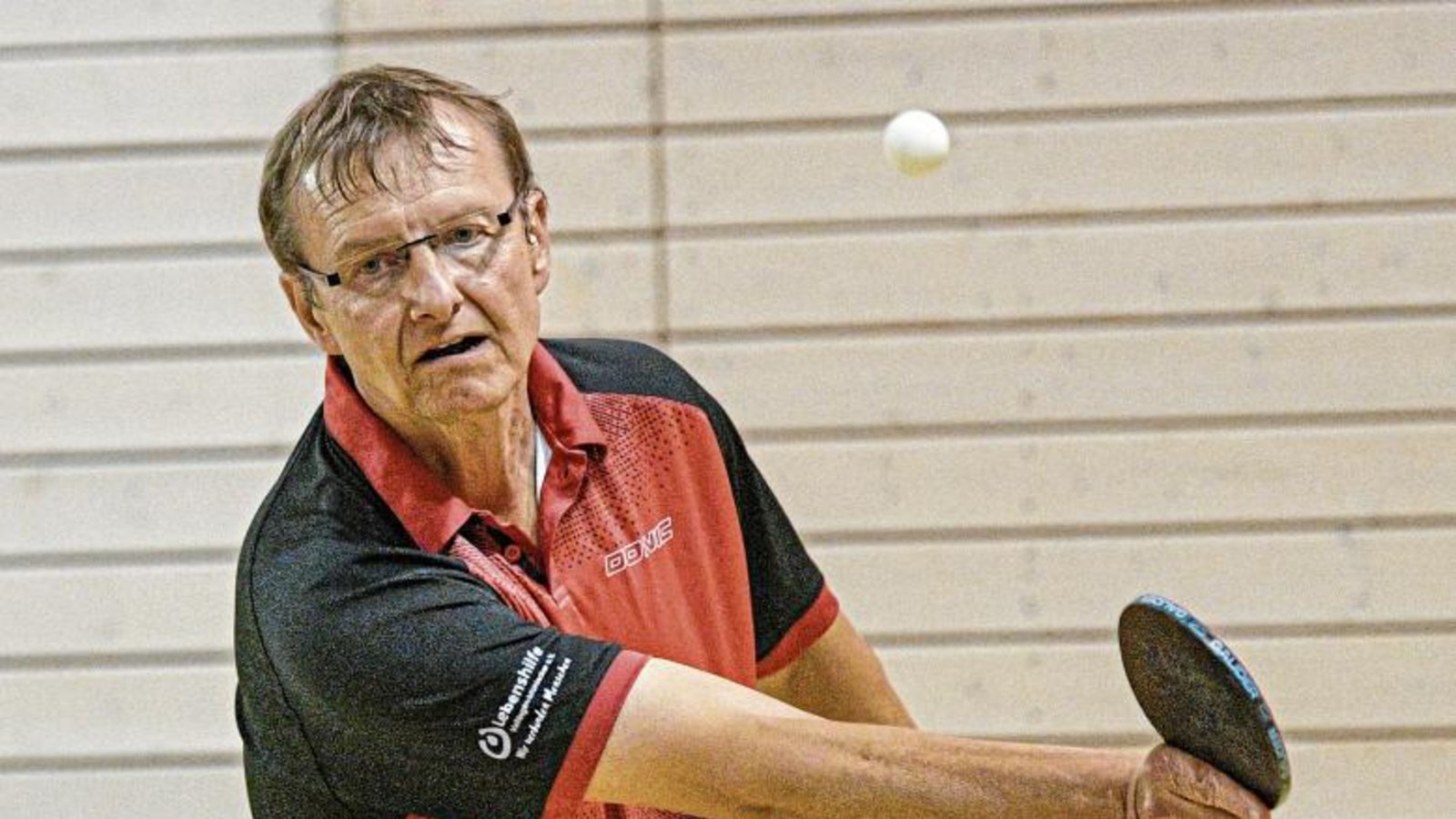 Harald Klingel behielt zusammen mit Timo Krauth die Nerven im Entscheidungsdoppel und sicherte dem TSV Großglattbach den 9:7-Sieg gegen die SpVgg Mönsheim. Foto: Archiv/Leitner