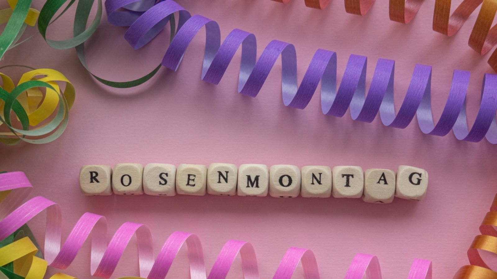 Der Rosenmontag ist kein gesetzlicher Feiertag.Foto: Pryimachuk Mariana / shutterstock.com Der Rosenmontag ist kein gesetzlicher Feiertag.Foto: Pryimachuk Mariana / shutterstock.com