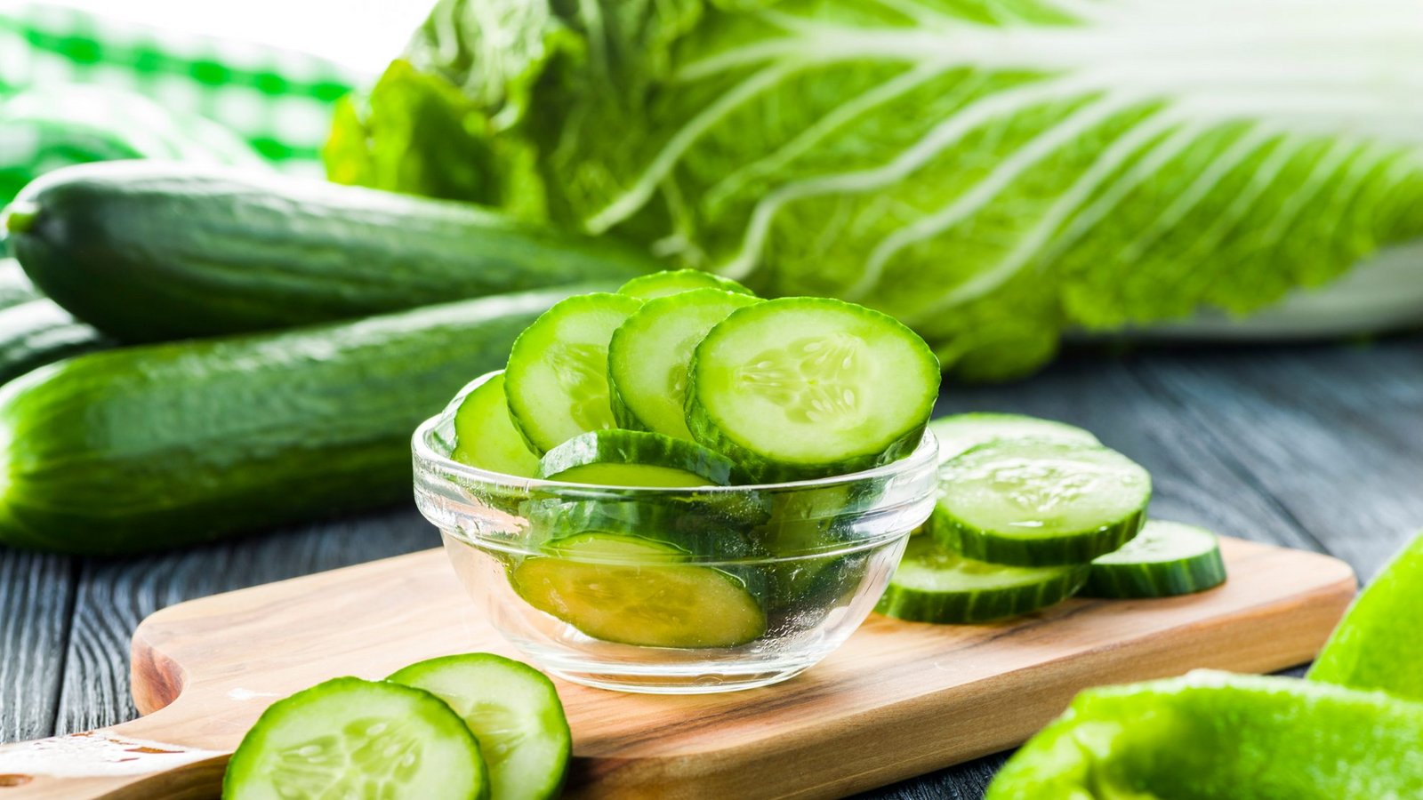 Kalorienarm und wasserhaltig: Die Gurke ist ein beliebtes Gemüse.Foto: P A P A / shutterstock.com Kalorienarm und wasserhaltig: Die Gurke ist ein beliebtes Gemüse.Foto: P A P A / shutterstock.com