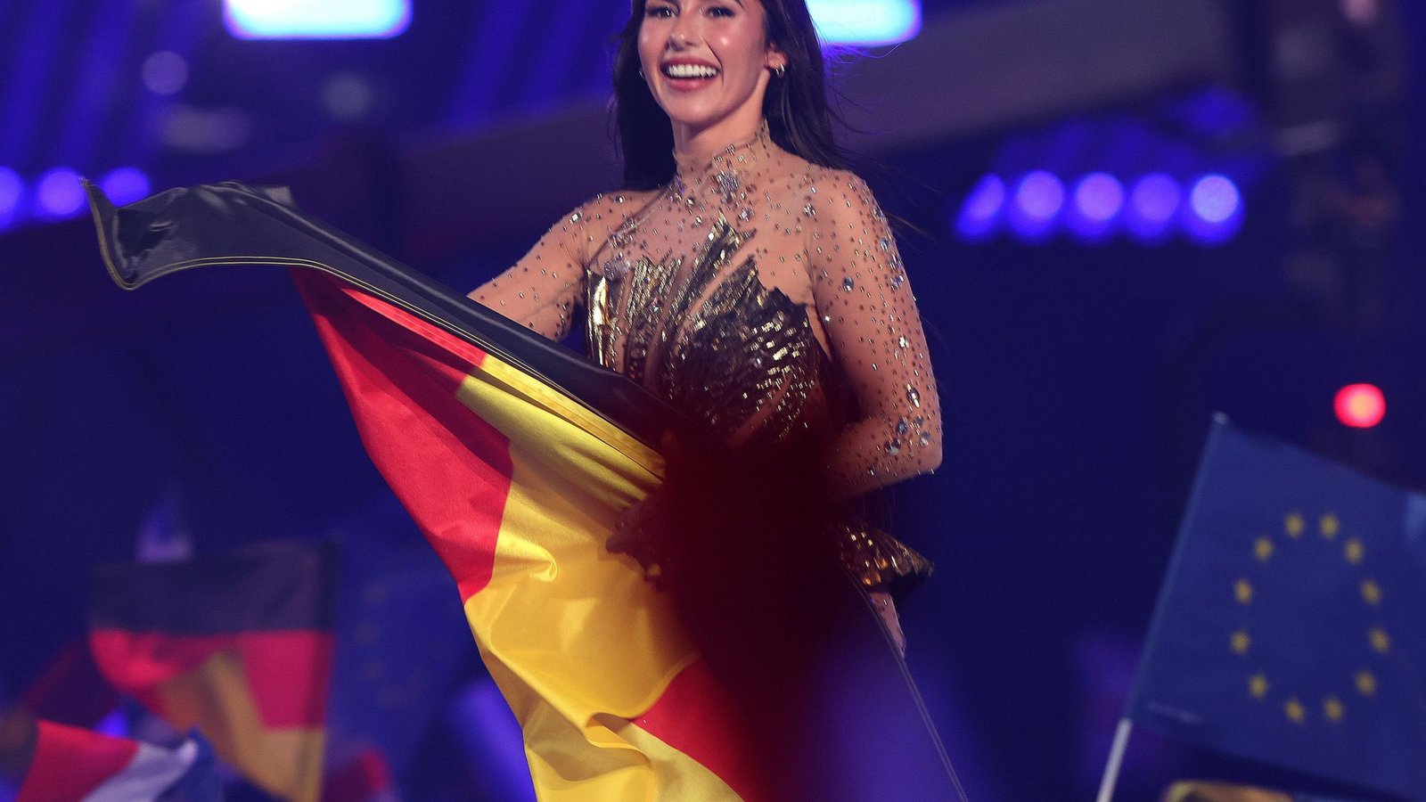 Sarah Engels holte für Deutschland den 23. Platz im ESC-Finale und steht nun auf Platz 27 in den deutschen Top 100. (Archivbild)Foto: Jens Büttner/dpa