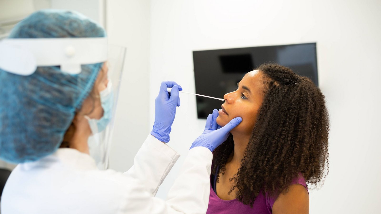 Auch bei einem Test muss erst mal eine Probe genommen werden.Foto: imago//Jordi Salas Auch bei einem Test muss erst mal eine Probe genommen werden.Foto: imago//Jordi Salas