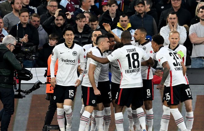 Eintracht Frankfurt darf nach dem Sieg in London vom Europa-League-Finale träumen.<span class='image-autor'>Foto: Arne Dedert/dpa</span>
