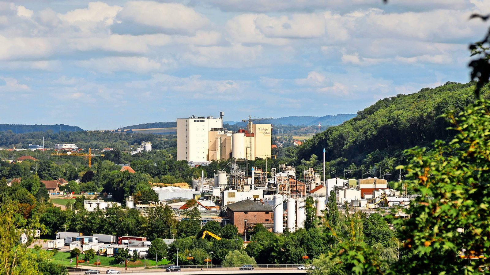 Die Staatsanwaltschaft Stuttgart hat wegen der Treibhausgas-Emissionen beim Chemiekonzern Solvay Ermittlungen aufgenommen.Foto: Imago/Batorskaya Larisa Die Staatsanwaltschaft Stuttgart hat wegen der Treibhausgas-Emissionen beim Chemiekonzern Solvay Ermittlungen aufgenommen.Foto: Imago/Batorskaya Larisa