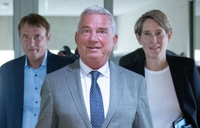 Strobl (Mitte), Jörg Krauss und Stefanie Hinz wollen die Führung der Polizei neu strukturieren.<span class='image-autor'>Foto: dpa/Marijan Murat</span>