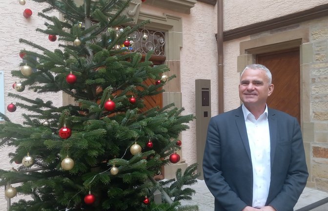 „Ich bin selbst ein Kienle + Spiess-Kind. Meine Eltern haben dort gearbeitet, ich habe dort in den Ferien gejobbt“, sagt Bürgermeister Holger Albrich zur Feintool-Schließung.  <span class='image-autor'>Foto: Glemser</span>