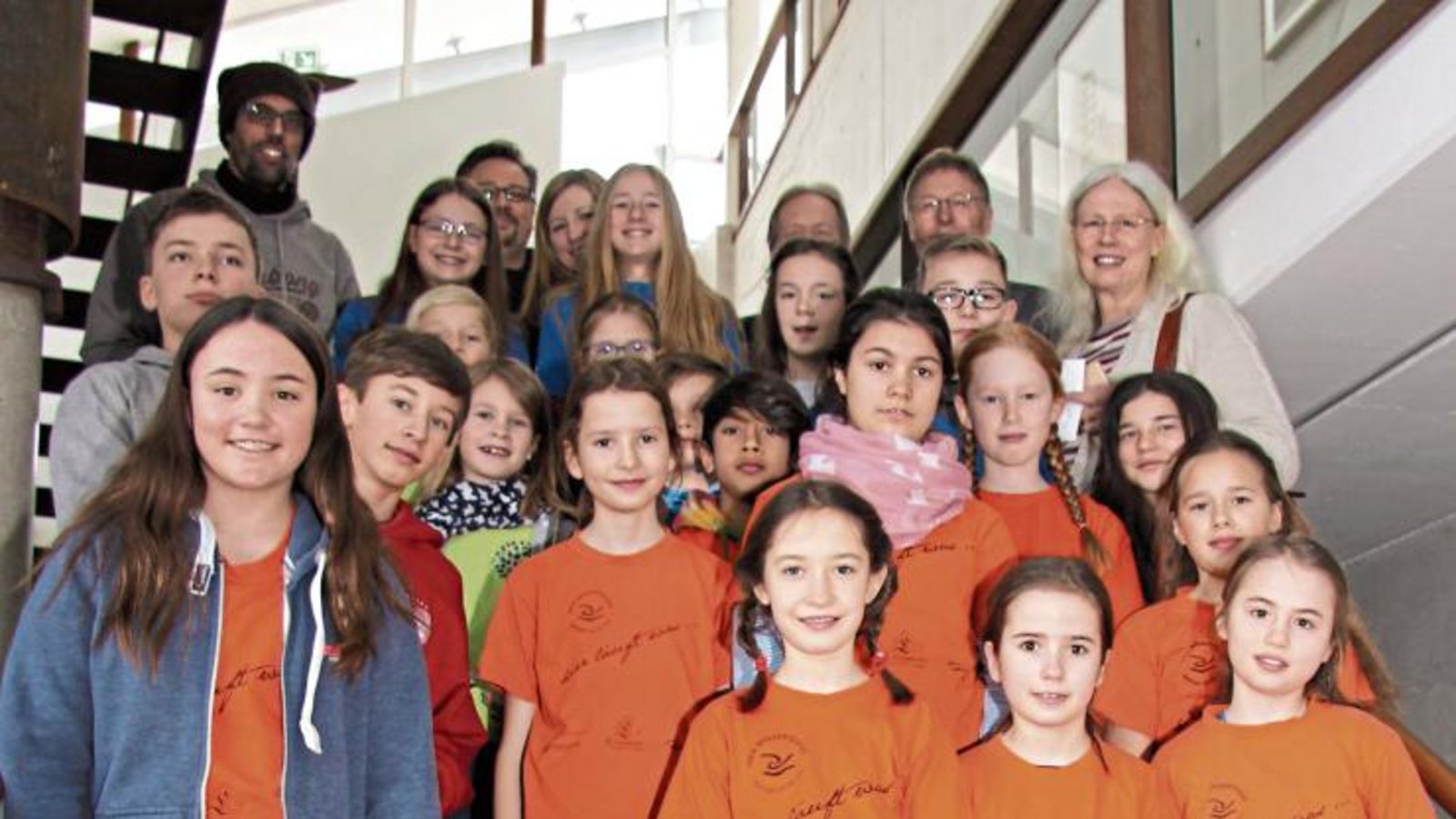 Die teilnehmerstärksten Schulen holten sich in Nussdorf ihr Preisgeld ab.  Foto: Banholzer
