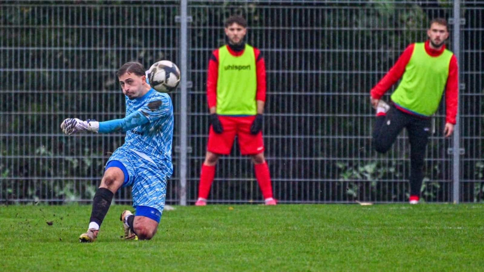 Für den Weilimdorfer Torhüter Sunny Simone wurde es ein Spieltag zum Vergessen.Tom Bloch Für den Weilimdorfer Torhüter Sunny Simone wurde es ein Spieltag zum Vergessen.Tom Bloch