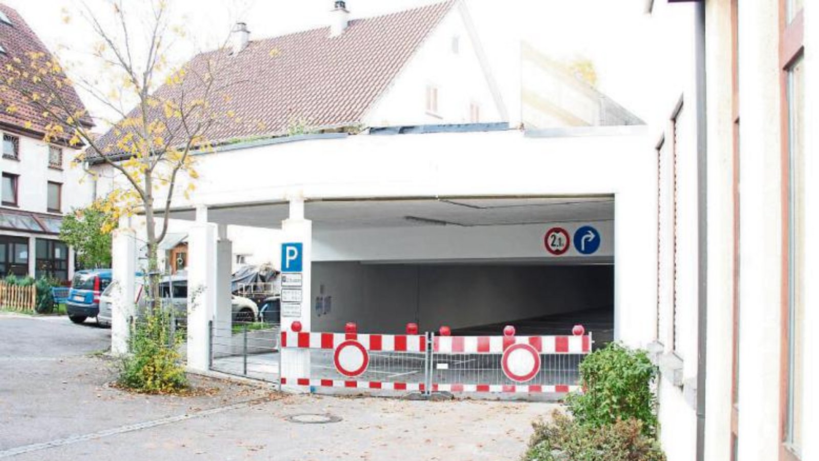 Bald schon soll das Sersheimer Parkdeck wieder freigegeben werden. Foto: Rostek Bald schon soll das Sersheimer Parkdeck wieder freigegeben werden. Foto: Rostek