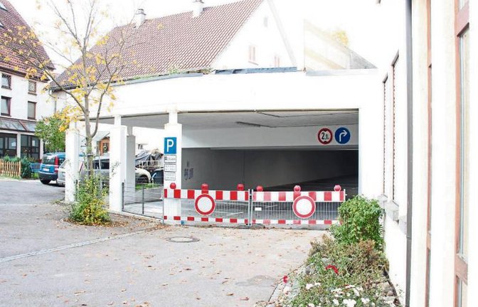 Bald schon soll das Sersheimer Parkdeck wieder freigegeben werden.  Foto: Rostek