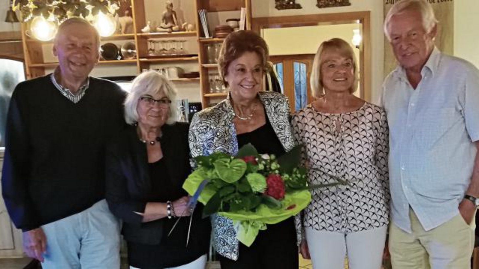 Die Mitbegründer der Tennisabteilung Hochdorf: Kurt und Renate Mauch (links), Brigitte und Wilfried Osburg (rechts) mit Sigi Grefe (Mitte).  Foto: p