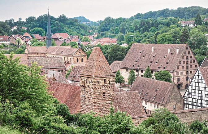 Das Kloster Maulbronn blickt auf eine lange Geschichte zurück, in der auch ein Kochbuch mit mehr als 1000 Rezepten vorkommt.  Foto: SSG