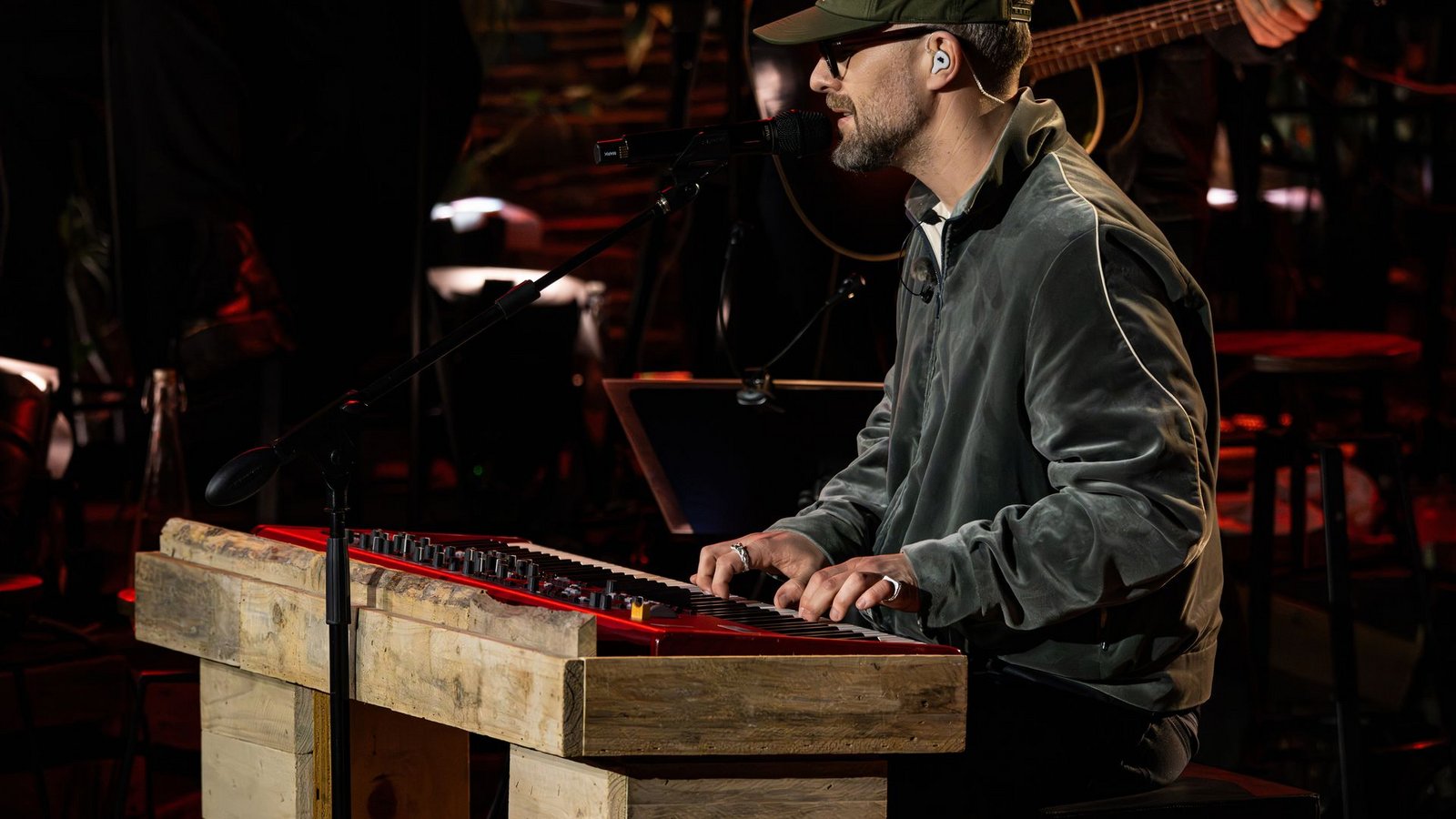 Mark Forster kommt bei "Sing meinen Song" emotional an seine Grenzen.Foto: Markus Hetrich/RTL/dpa Mark Forster kommt bei "Sing meinen Song" emotional an seine Grenzen.Foto: Markus Hetrich/RTL/dpa