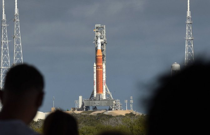 Die Rakete steht am Cape Canaveral bereit.<span class='image-autor'>Foto: imago/Anadolu Agency</span>