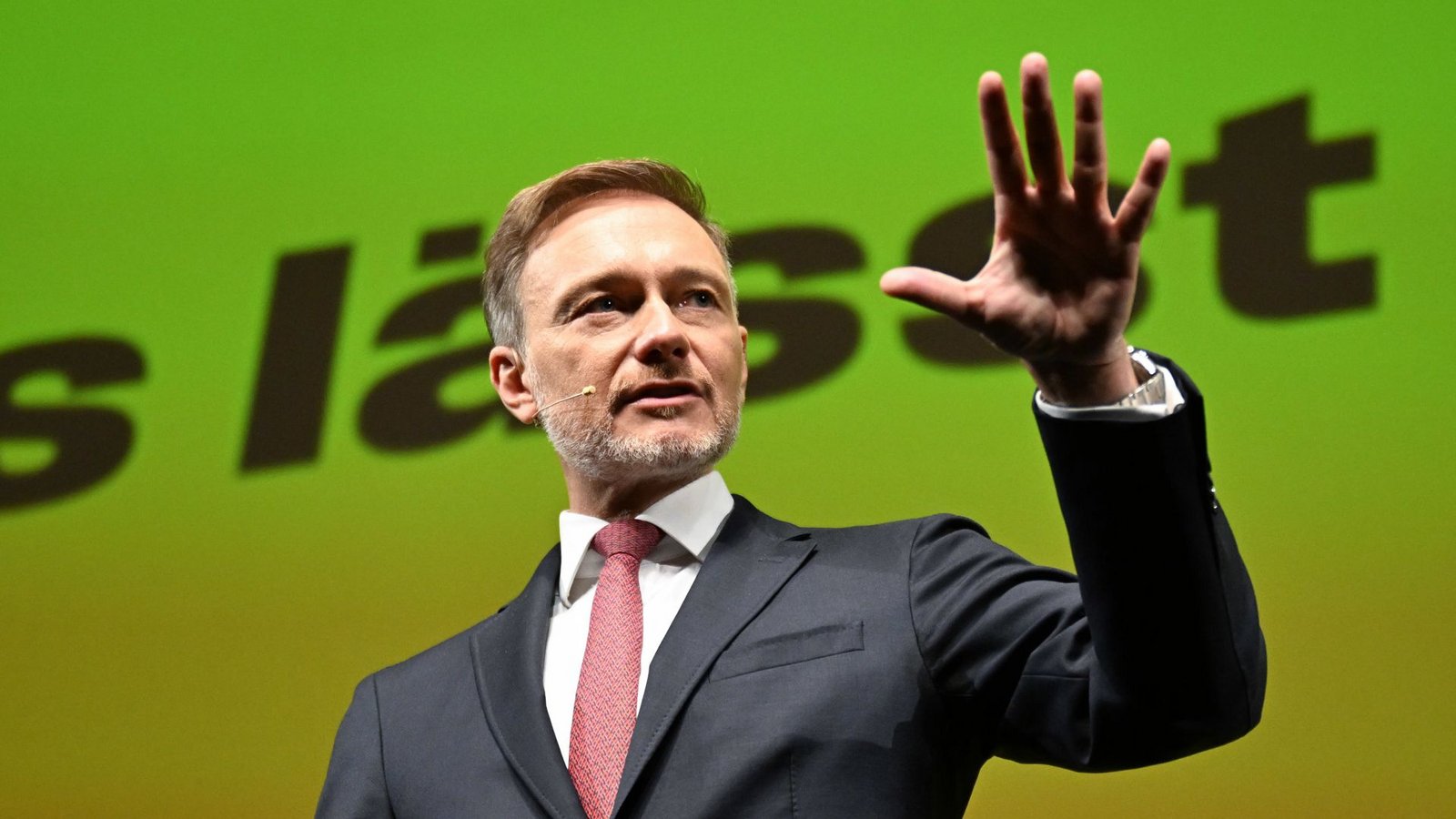 Christian Lindner spricht beim Dreikönigstreffen der FDP in Stuttgart.Foto: dpa/Bernd Weißbrod Christian Lindner spricht beim Dreikönigstreffen der FDP in Stuttgart.Foto: dpa/Bernd Weißbrod