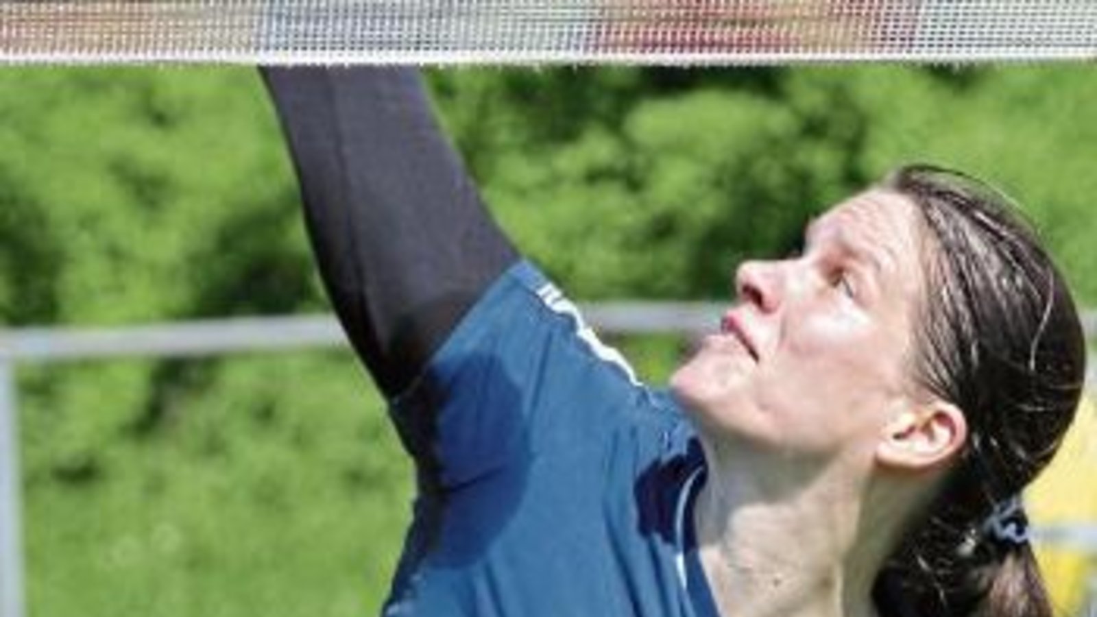Eva Grözinger (Bild) wird sich auch in dieser Saison mit Marie-Therese Rothmaier die Aufgabe an der Leine teilen.  Foto: Nachreiner