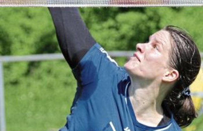 Eva Grözinger (Bild) wird sich auch in dieser Saison mit Marie-Therese Rothmaier die Aufgabe an der Leine teilen.  Foto: Nachreiner