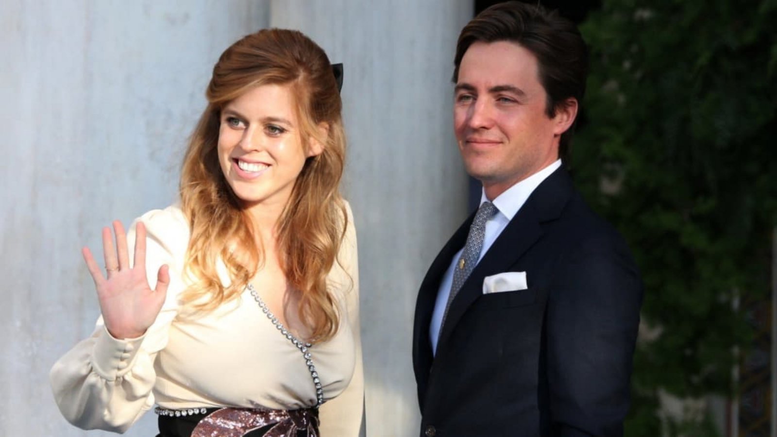 Prinzessin Beatrice ihr Ehemann Edoardo Mapelli Mozzi bei einer Hochzeit im Jahr 2021.picture alliance/dpa/ZUMA Press Wire | Aristidis Vafeiadakis Prinzessin Beatrice ihr Ehemann Edoardo Mapelli Mozzi bei einer Hochzeit im Jahr 2021.picture alliance/dpa/ZUMA Press Wire | Aristidis Vafeiadakis