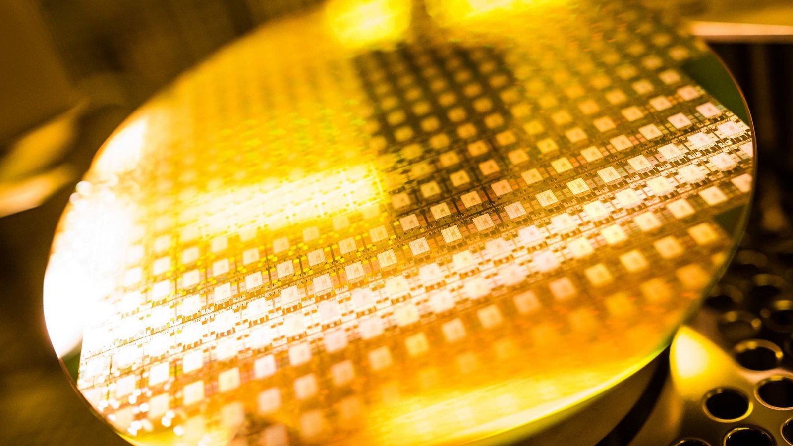 Bosch erhält für seine US-Chipfabrik eine Millionenförderung. (Symbolbild)Christoph Schmidt/dpa Bosch erhält für seine US-Chipfabrik eine Millionenförderung. (Symbolbild)Christoph Schmidt/dpa
