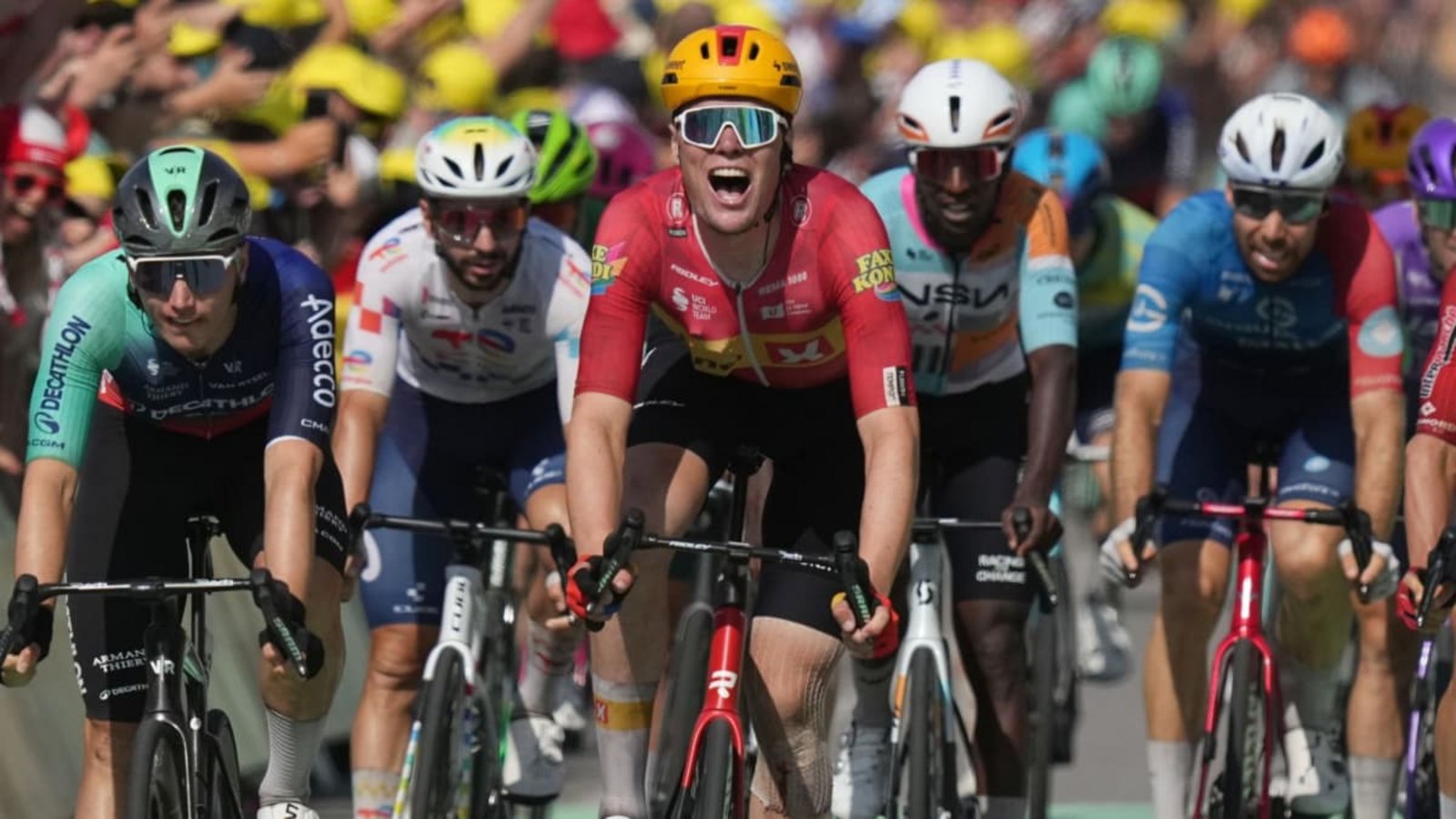 Bei der Tour de France können sich die Fans wieder auf spannende Etappen freuen.Thibault Camus/AP/dpa Bei der Tour de France können sich die Fans wieder auf spannende Etappen freuen.Thibault Camus/AP/dpa