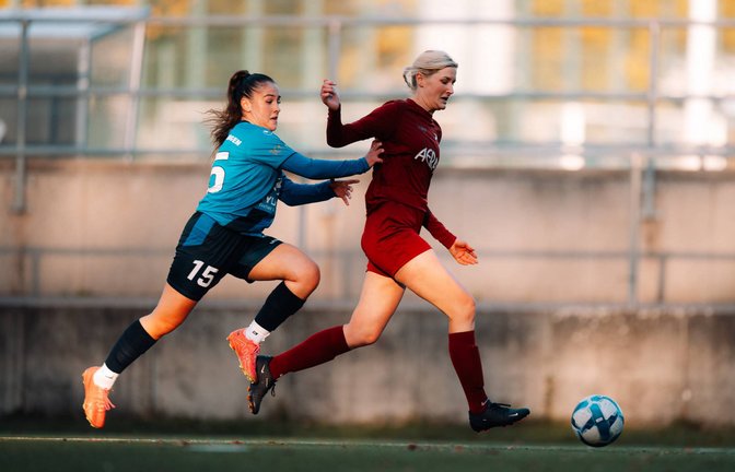 Jana Klein (rechts) hat mit dem SV Horrheim in Bietigheim alles im Griff. <span class='image-autor'>Foto: Krause</span>
