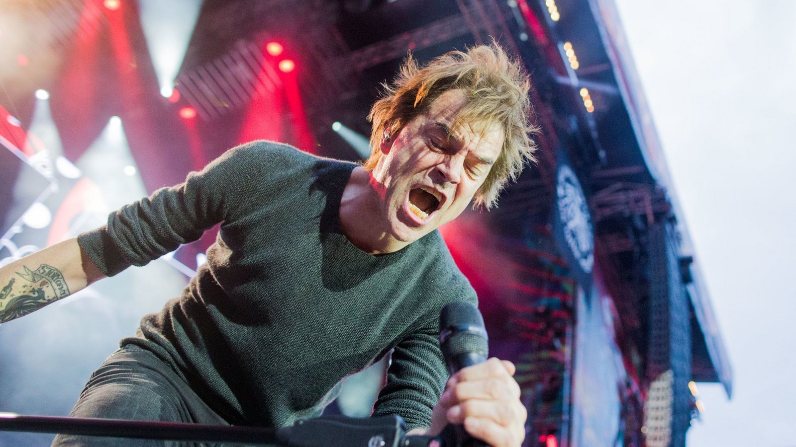 Der Punkrocker tauscht die Bühne mit dem Hörsaal.Foto: dpa/Rolf Vennenbernd