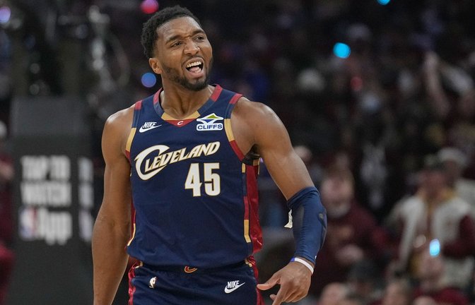 Die Cavaliers mit Donovan Mitchell haben beide Heimspiele zum Auftakt der Playoffs gewonnen.<span class='image-autor'>Foto: Sue Ogrocki/AP/dpa</span>