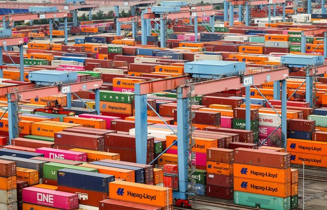 Die neuen US-Zölle bedeuten de facto  das Ende des Freihandelsabkommens mit Mexiko und Kanada.<span class='image-autor'>Foto: Christian Charisius/dpa/Christian Charisius</span>