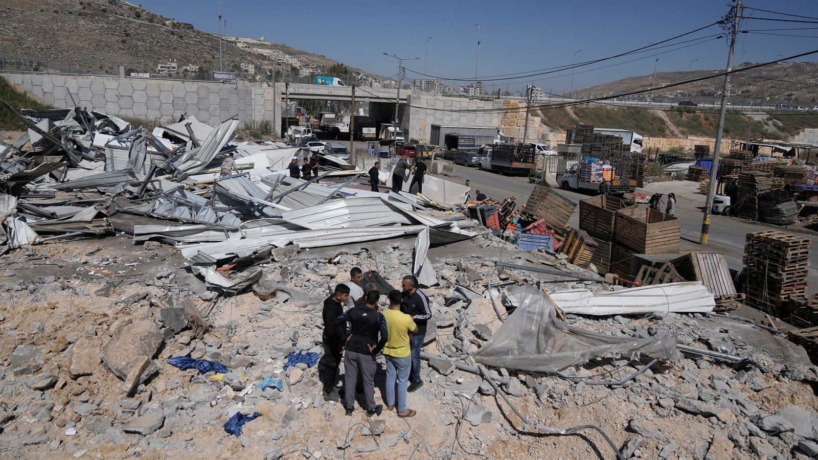 Die Zahl der Gewalttaten durch israelische Siedler auf Palästinenser im Westjordanland nimmt laut UN zu.Foto: Majdi Mohammed/AP/dpa Die Zahl der Gewalttaten durch israelische Siedler auf Palästinenser im Westjordanland nimmt laut UN zu.Foto: Majdi Mohammed/AP/dpa