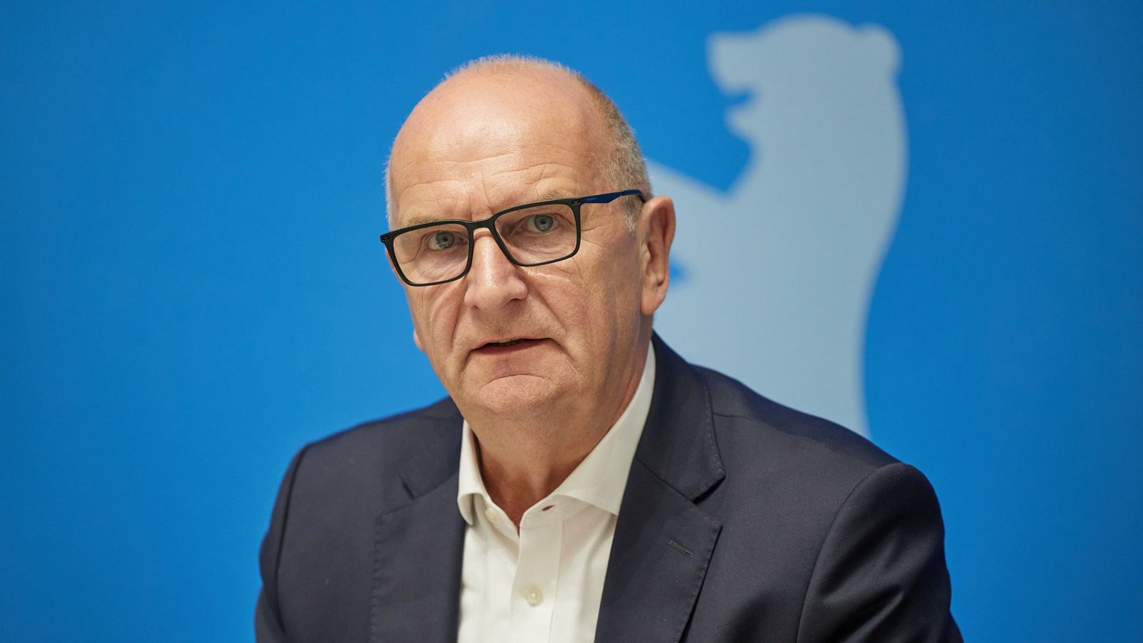 Brandenburgs Regierungschef Dietmar Woidke fällt seiner eigenen Partei in den Rücken.Foto: dpa Brandenburgs Regierungschef Dietmar Woidke fällt seiner eigenen Partei in den Rücken.Foto: dpa