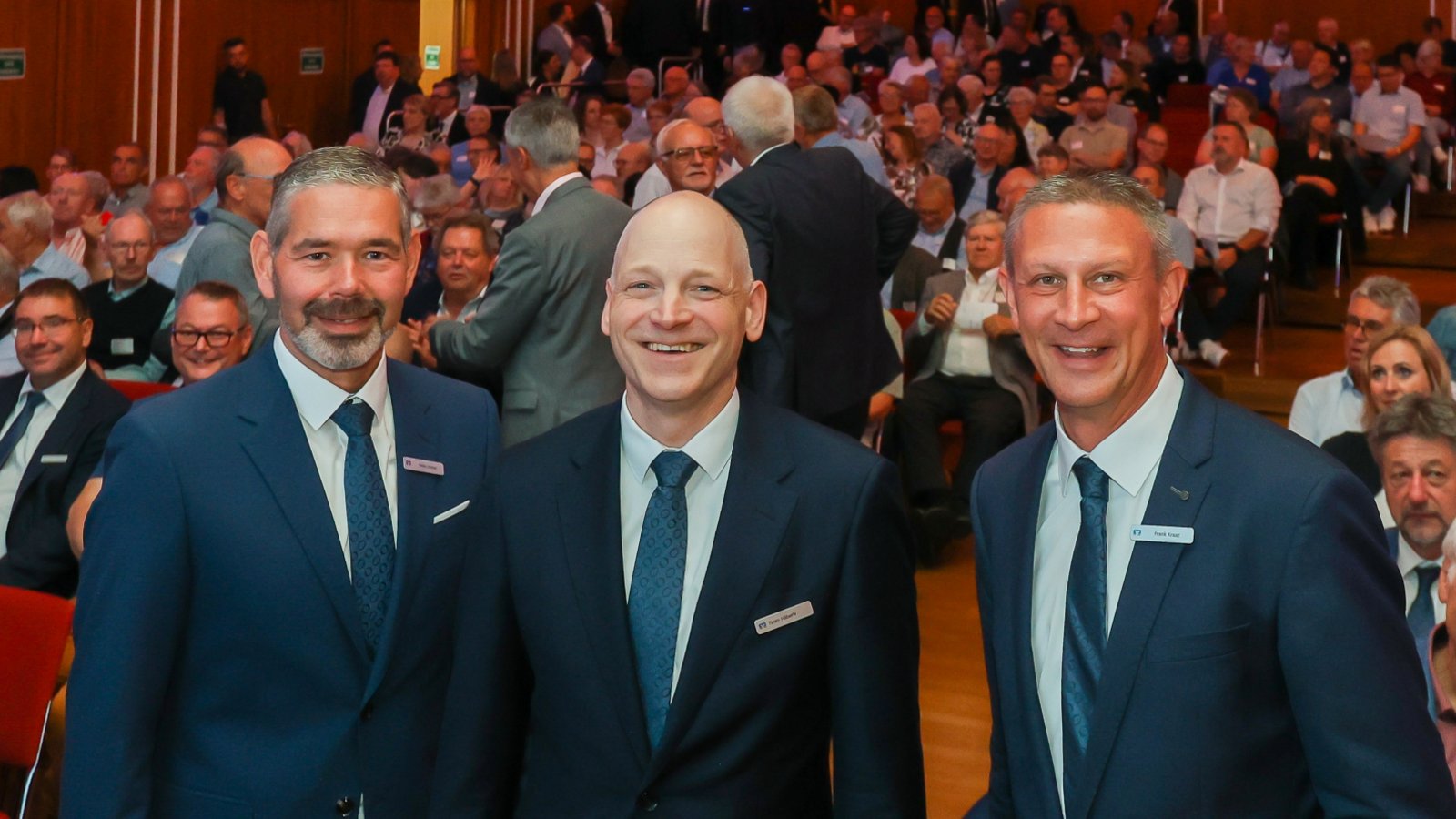 Gute Stimmung bei der Vorstandschaft (von links): Heiko Herbst (stellvertretender Vorstandsvorsitzender), Timm Häberle (Vorstandsvorsitzender) und Frank Kraaz (Vorstand). Foto: Bürkle Gute Stimmung bei der Vorstandschaft (von links): Heiko Herbst (stellvertretender Vorstandsvorsitzender), Timm Häberle (Vorstandsvorsitzender) und Frank Kraaz (Vorstand). Foto: Bürkle