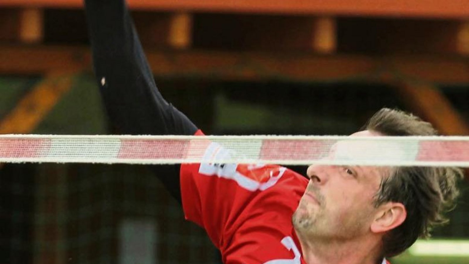Vaihingens Hauptangreifer Marc Krüger fand mit seinen Angaben immer wieder die Lücke in der Defensive der Rosenheimer . „Ihm unterliefen wenige Fehler. Dabei hat er viel Druck aufgebaut“, lobt TVV-Spielertrainer Marco Lochmahr. Foto: Nachreiner Vaihingens Hauptangreifer Marc Krüger fand mit seinen Angaben immer wieder die Lücke in der Defensive der Rosenheimer . „Ihm unterliefen wenige Fehler. Dabei hat er viel Druck aufgebaut“, lobt TVV-Spielertrainer Marco Lochmahr. Foto: Nachreiner
