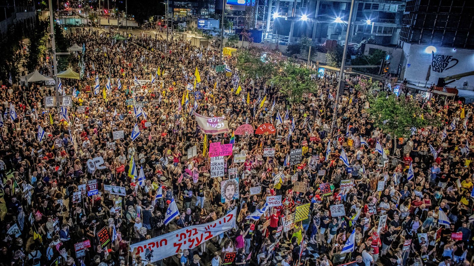 Die Teilnehmer der Massendemonstrationen in Israel dringen offenbar nicht zur Regierung durch.Foto: Eyal Warshavsky/SOPA Images via Die Teilnehmer der Massendemonstrationen in Israel dringen offenbar nicht zur Regierung durch.Foto: Eyal Warshavsky/SOPA Images via