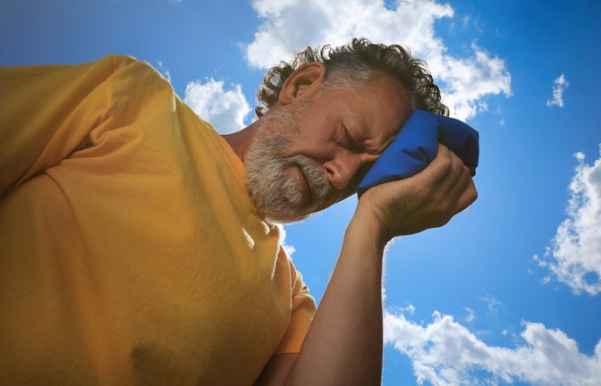 Sonnenstich oder Hitzschlag? Erfahren Sie die wichtigsten Unterschiede, Symptome und Erste-Hilfe-Maßnahmen – kompakt und verständlich erklärt.<span class='image-autor'>Foto: New Africa / Shutterstock.com</span>