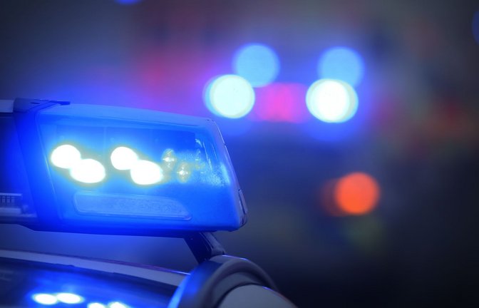 Acht Schüler und ein Lehrer seien tot und es gebe 13 Verletzte, teilte der türkische Innenminister Mustafa Ciftci mit (Symbolbild).<span class='image-autor'>Foto: Karl-Josef Hildenbrand/dpa</span>