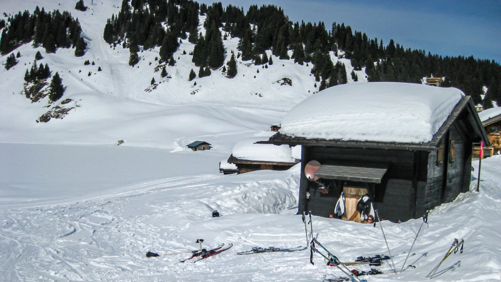 Einige Skigebiete haben bereits jetzt geöffnet.Foto: Zeuslight by Alexander / shutterstock.com Einige Skigebiete haben bereits jetzt geöffnet.Foto: Zeuslight by Alexander / shutterstock.com