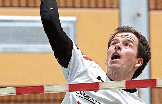 Marco Lochmahr übernahm beim Vorbereiungsturnier mehrfach den Rückschlag. Foto: Küppers