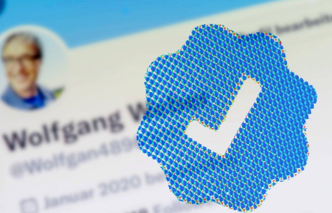 Bei Twitter gibt’s den Blauen Haken für Nutzer mit 2500 Followern jetzt kostenlos. (Symbolbild)<span class='image-autor'>Foto: IMAGO/Wolfgang Maria Weber</span>