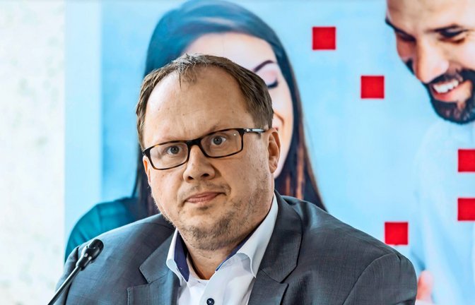 DGB-Chef Burmeister ist in einigen Punkten skeptisch, was das Sondierungspapier angeht.<span class='image-autor'>Foto: imago/Arnulf Hettrich</span>