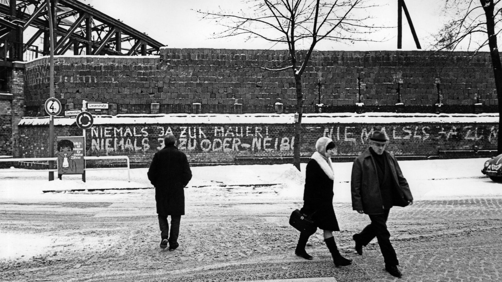Straßenszene in West-Berlin 1969Foto: IMAGO/TT