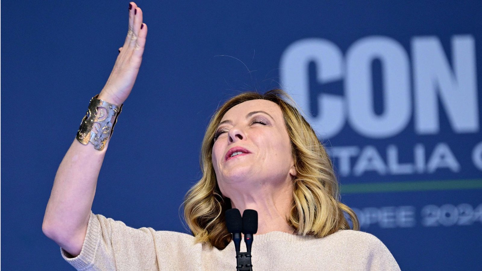 Italiens postfaschistische Premierministerin Giorgia Meloni will die Rechtsnationalisten in Europa einen.Foto: AFP/TIZIANA FABI Italiens postfaschistische Premierministerin Giorgia Meloni will die Rechtsnationalisten in Europa einen.Foto: AFP/TIZIANA FABI