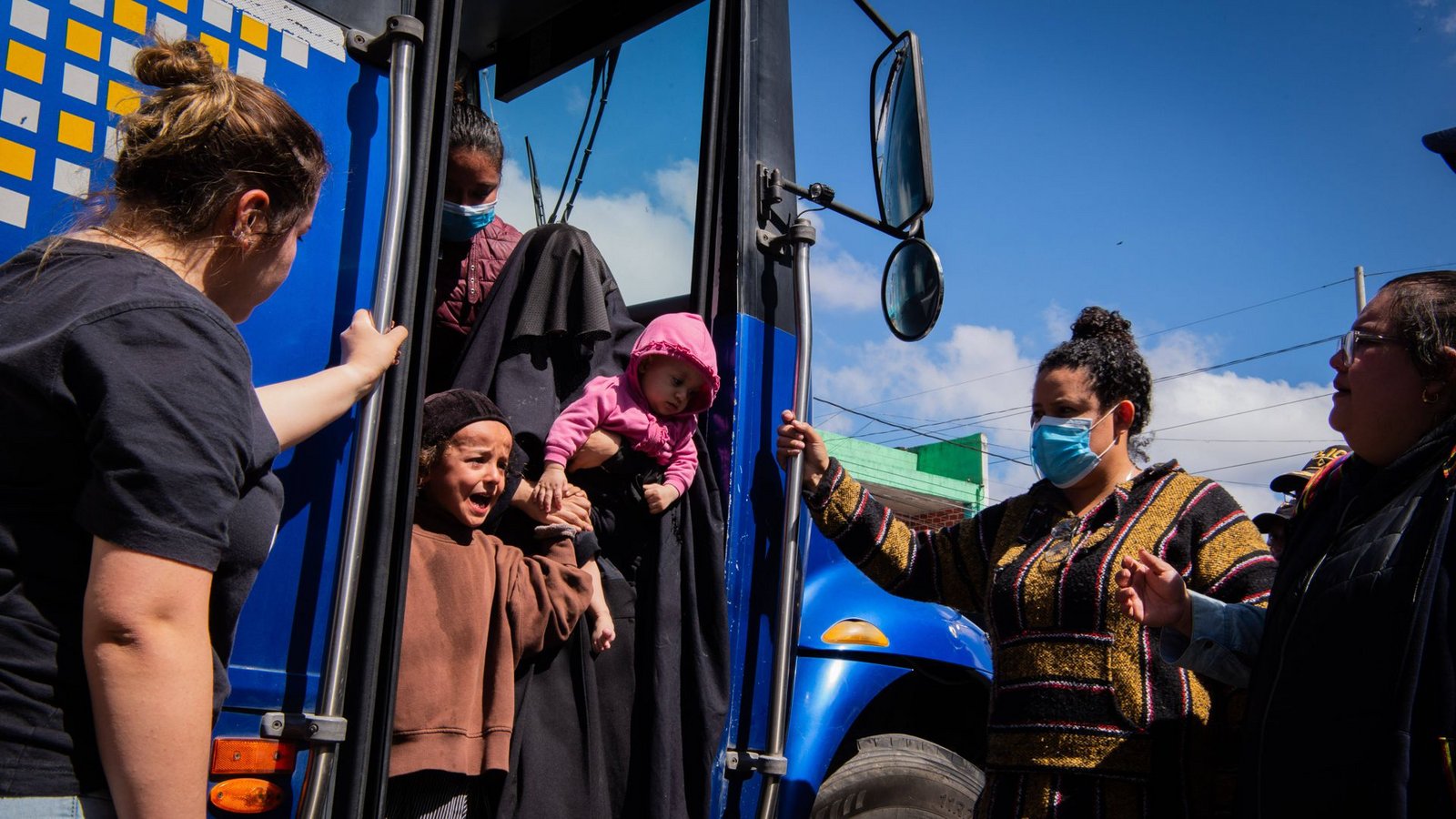 Das Bild zeigt die Rettung von Minderjährigen in Guatemala im vergangenen Jahr. Dabei wurden Kinder aus der ultraorthodoxen jüdischen Sekte Lev Tahor befreit (Archivfoto).Foto: IMAGO/ZUMA Press Wire/IMAGO/Fernando Chuy