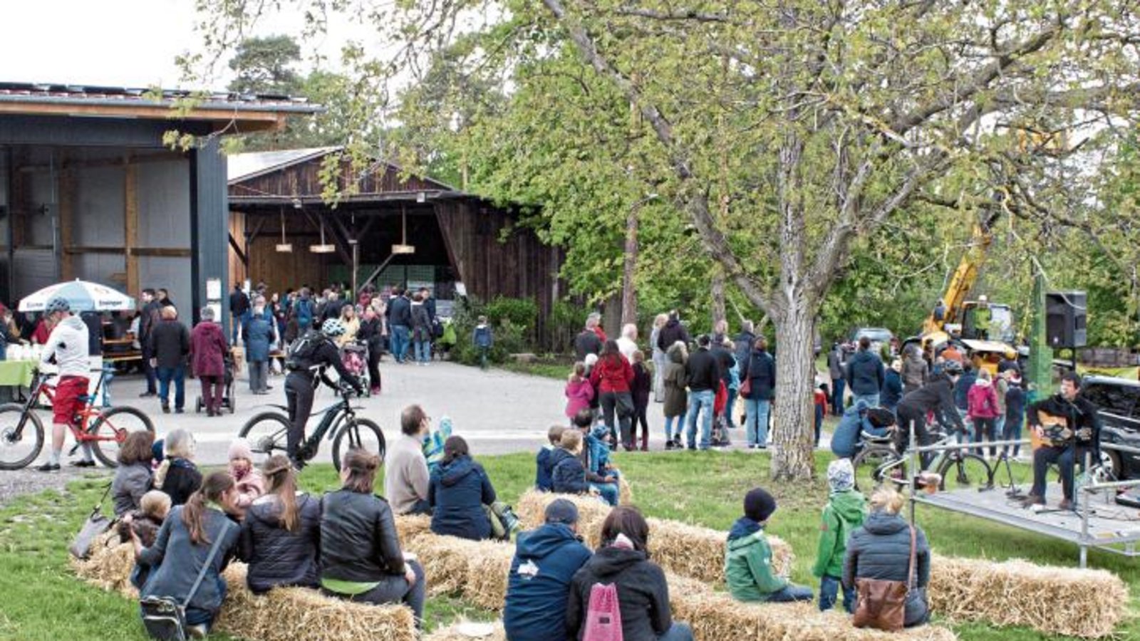 unplugged und bio: Familie Seemann hatte zum Hoffest geladen.  Foto: Friedrich