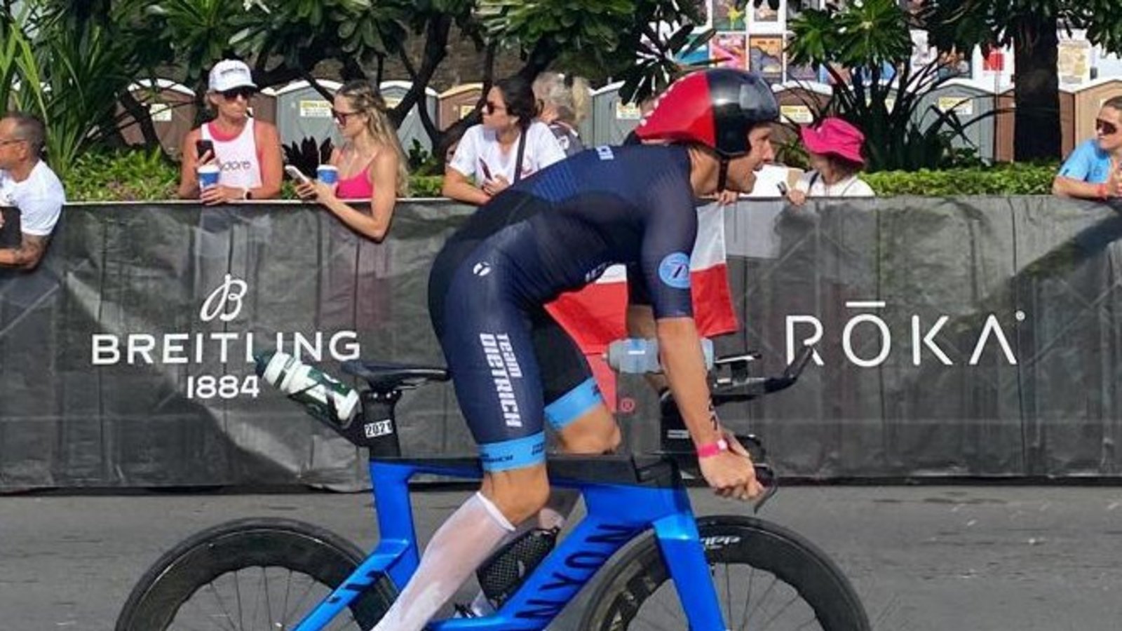 Radfahren unter Palmen: Thomas Fritsch gehört zu den Finishern des Ironman auf Hawaii. Foto: p