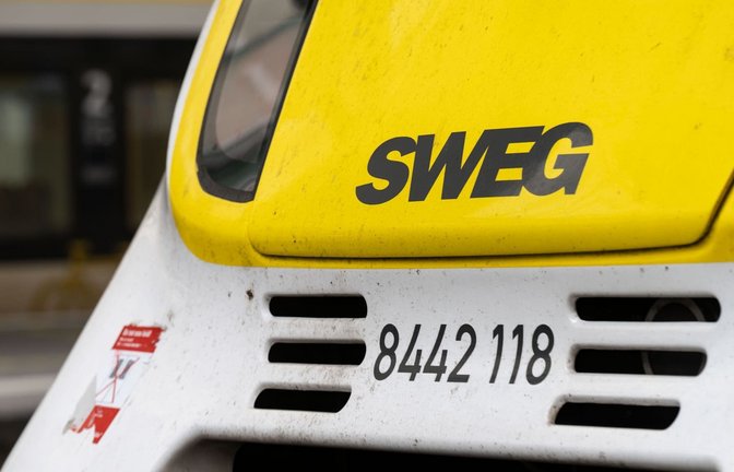 Wegen stockender Tarifverhandlungen ruft Verdi zum Warnstreik in mehreren SWEG-Busbetrieben auf. (Archivbild)<span class='image-autor'>Marijan Murat/dpa</span>
