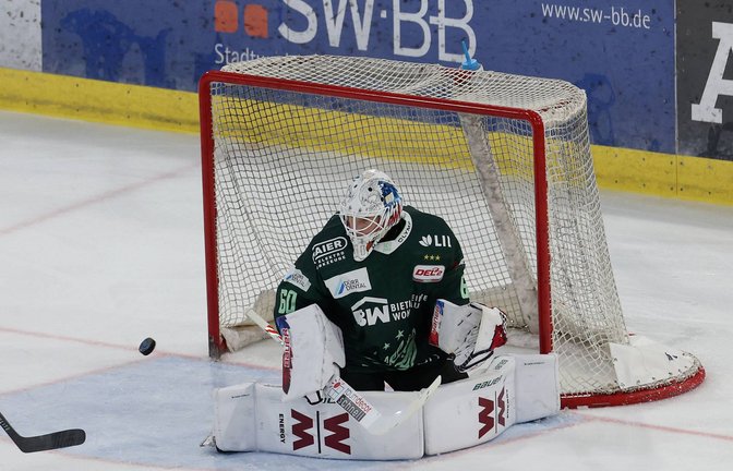 Eine bärenstarke Leistung hat Felix Noach im Kasten der Bietigheim Steelers gegen die Kassel Huskies gezeigt, auch wenn er die Niederlage nicht verhindern konnte. <span class='image-autor'>Foto: Baumann</span>