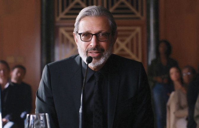 Jeff Goldblum kehrte 2018 als Dr. Ian Malcolm zum Jurassic-Franchise zurück.<span class='image-autor'>Foto: RTL / TM & © 2018 Universal City Studios Productions LLLP and Amblin Entertainment, Inc.</span>