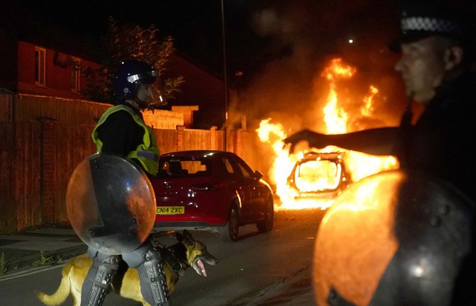 In England war es zu schweren Krawallen gekommen. i<span class='image-autor'>Foto: dpa/Owen Humphreys</span>