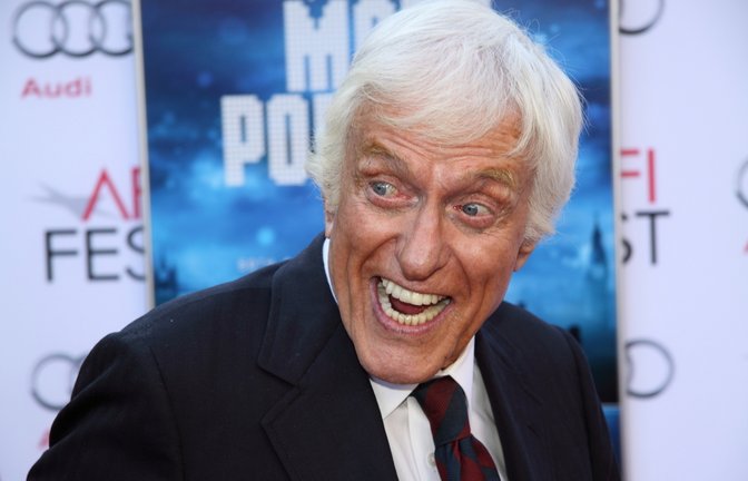 Ein älteres Foto: Dick van Dyke 2013 bei einer Aufführung von "Mary Poppins".<span class='image-autor'>Foto: Serge Rocco/ Shutterstock</span>